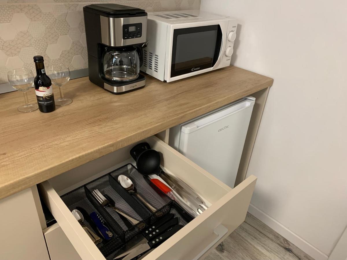Cityapart 7 - Cazare In Mamaia Nord, Langa Plaja, Cu Vedere La Mare Năvodari Exteriör bild