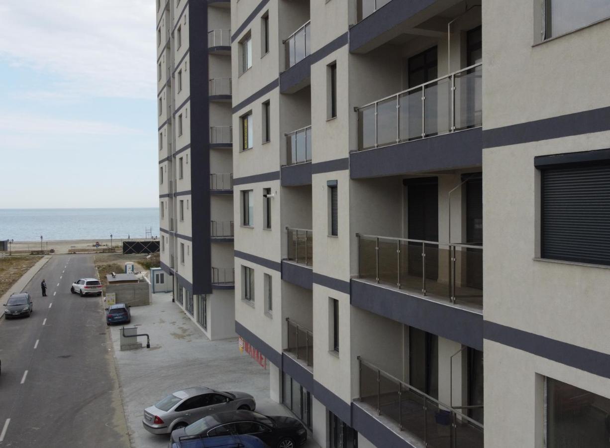 Cityapart 7 - Cazare In Mamaia Nord, Langa Plaja, Cu Vedere La Mare Năvodari Exteriör bild